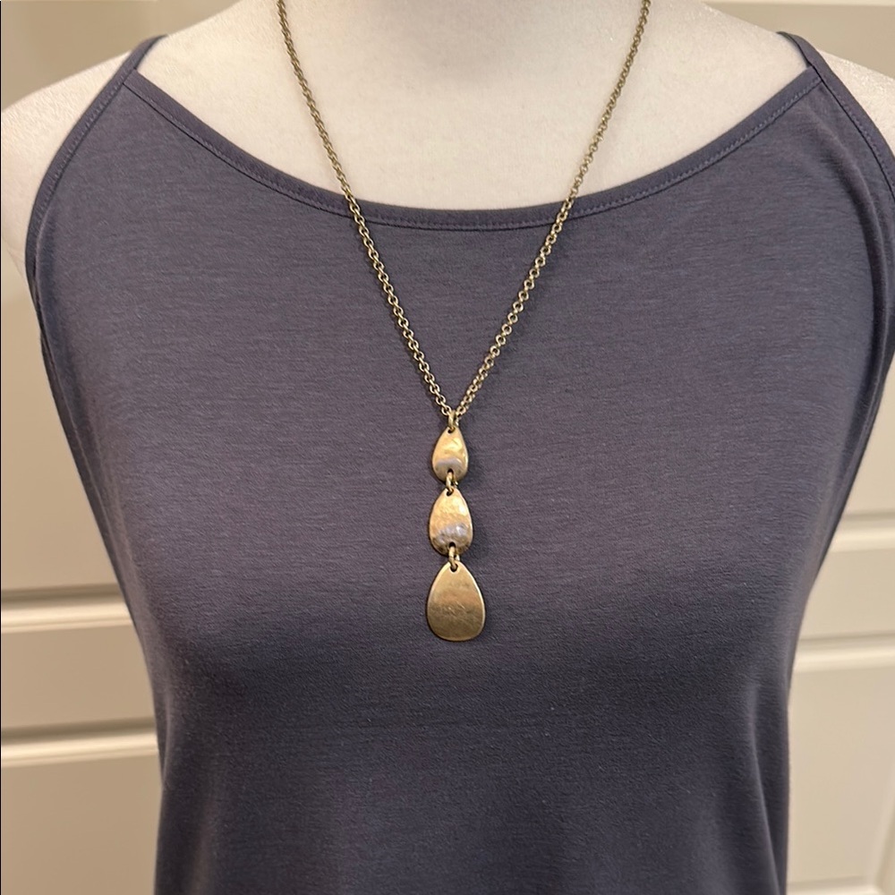 Gold Pendant Necklace